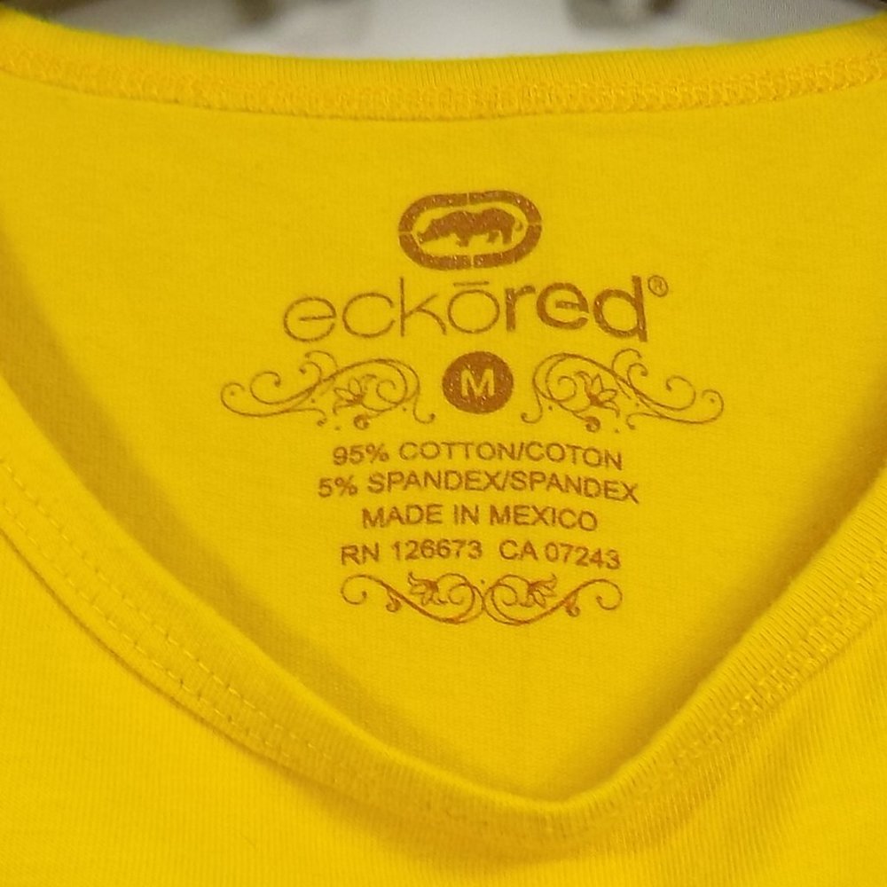 Ecko Red Ladies Embellished T-Shirt Size Medium - Picture 4 of 6